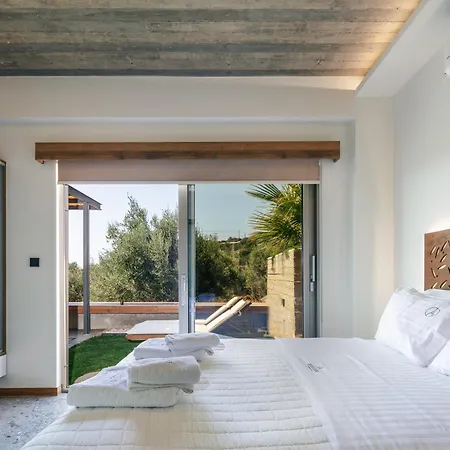 New Modern Domus Rodia With Private Pool & Bbq, 4km From Nearest Villa *